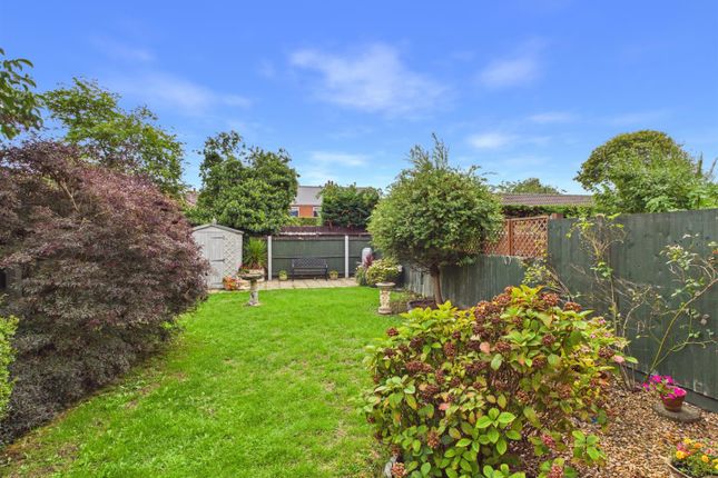 91, Little Normans, Gloucester photo 4