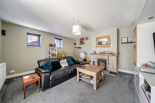 27, Londesborough Way, Lincoln photo 3