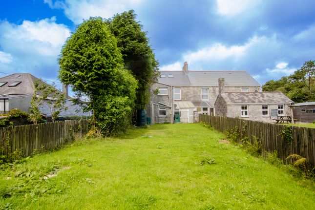 2 Avondale Terrace Tps Bodmin 01208 74182