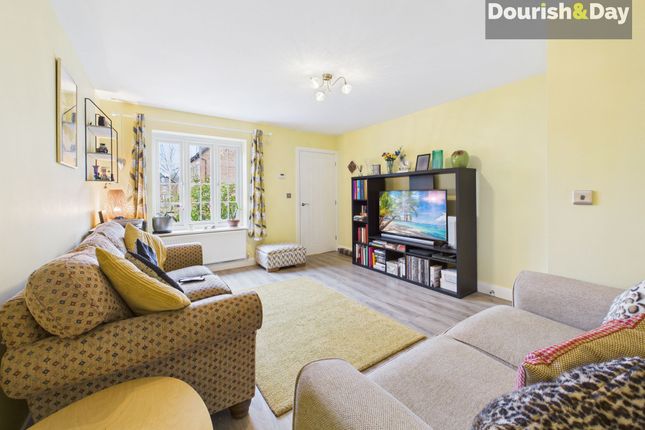 31 Orchard Avenue, Whitchurch photo 3
