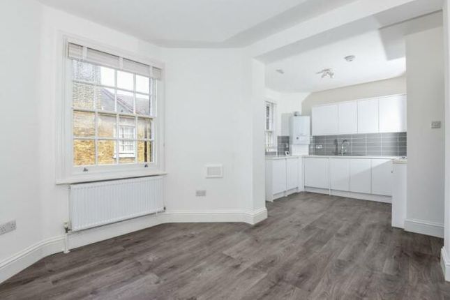 Thumbnail Flat to rent in Worth Grove, London