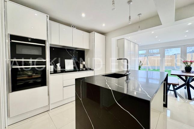 140, Sunnybank Road, Potters Bar photo 3