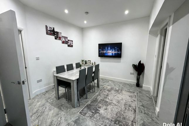 381, Fairfax Drive, Westcliff-on-Sea photo 3