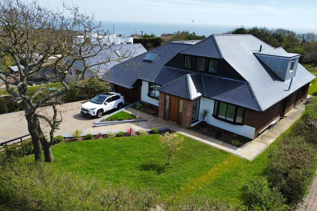 Thumbnail Detached house for sale in Fyrsway, Fairlight, Hastings