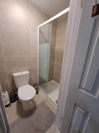 745b, Finchley Road, London photo 4