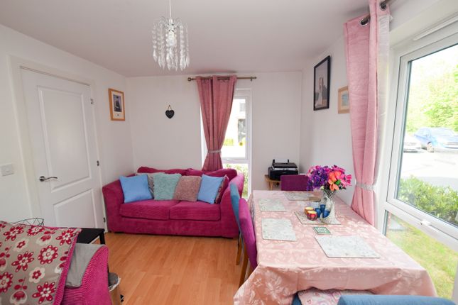 14, Parkland Avenue, Telford photo 4