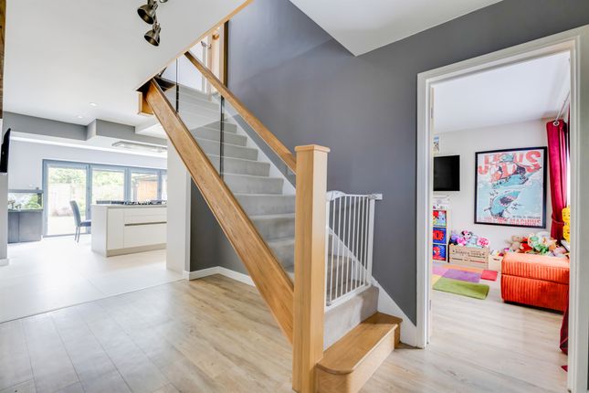 8, Ridgeway, Cardiff photo 4