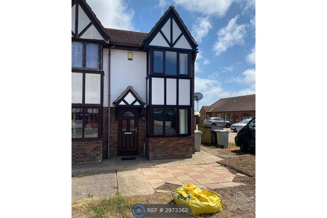 2-bed house on James Avenue, Skegness, £850/mo