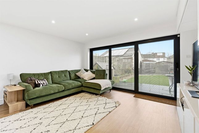 31, Evelyn Crescent, Sunbury photo 4