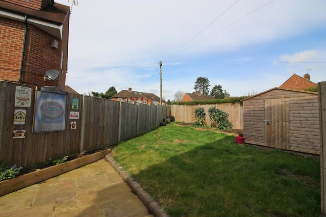 End terrace house for sale in Collet Road, Kemsing