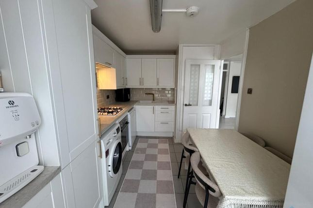 Flat 1, Salisbury Walk, London photo 3