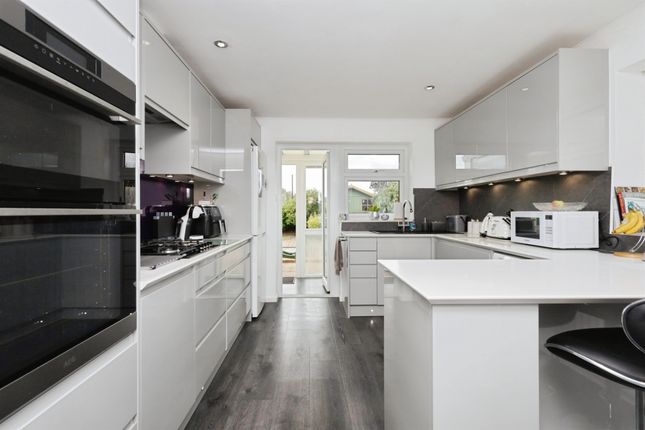 47, Milland Road, Hailsham photo 4