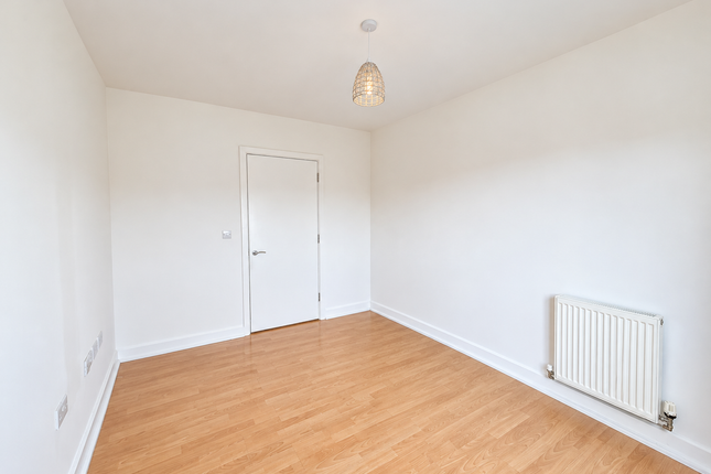 Apartment, Apartment, Whitestone Way photo 5