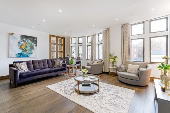 Thumbnail Flat for sale in Hanway Street, London