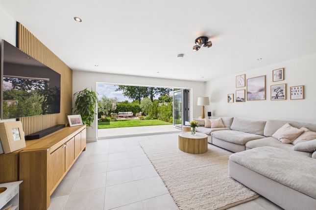 8, Little Green Close, Hemel Hempstead photo 3
