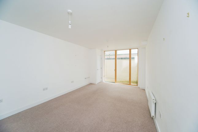 Flat 3, 25, Dorset Gardens, East Sussex photo 4
