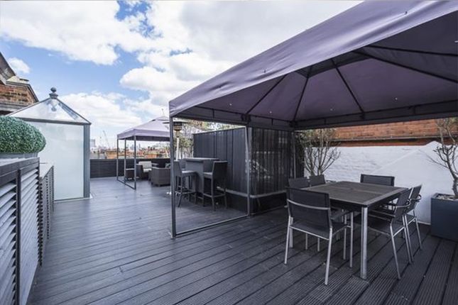 Flat for sale in Dunraven Street, London