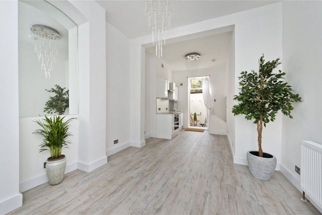 2-bed flat on 15, Needham Road, UK, £800,000
