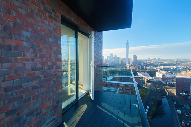 Flat to rent in The Regent, Snow Hill Wharf, Birmingham