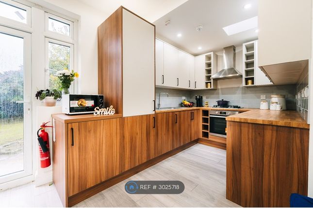 Ashburnham Avenue, Harrow photo 5