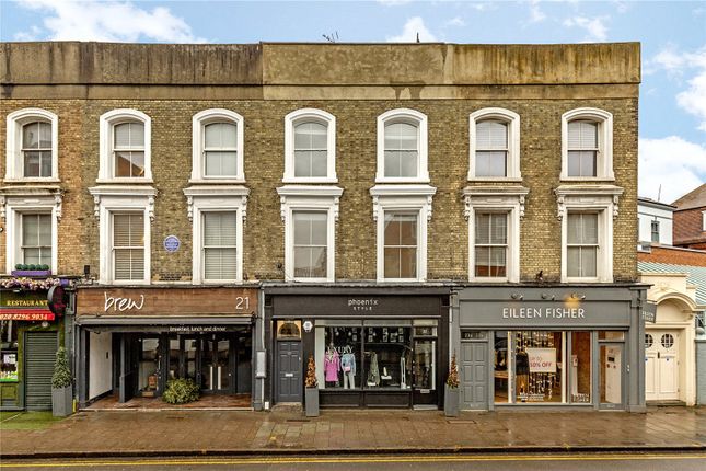 Flat to rent in High Street Wimbledon, London