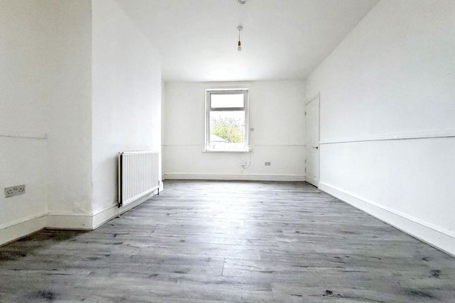 24, Station Avenue North, Houghton Le Spring photo 3