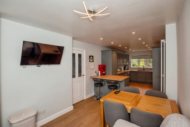 15, Britannia Gardens, Stourport-on-Severn photo 4