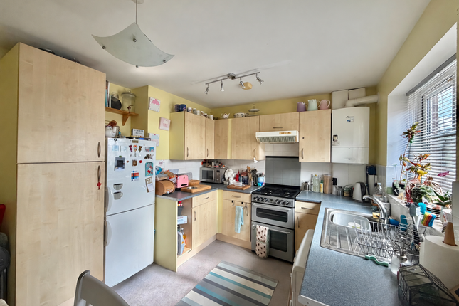 71 Wheathill Way, Milborne Port, Sherborne photo 3