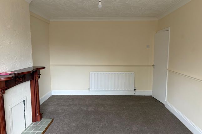 30 Capenhurst Avenue, Crewe, Cheshire photo 5