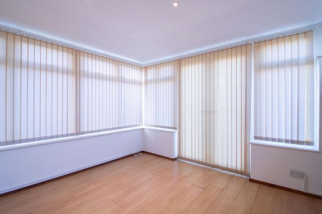54 Newport Road, Newport photo 4