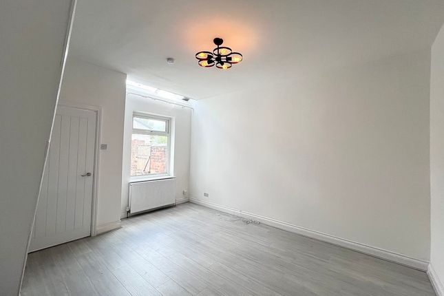 26, Kingsford Street, Salford photo 4
