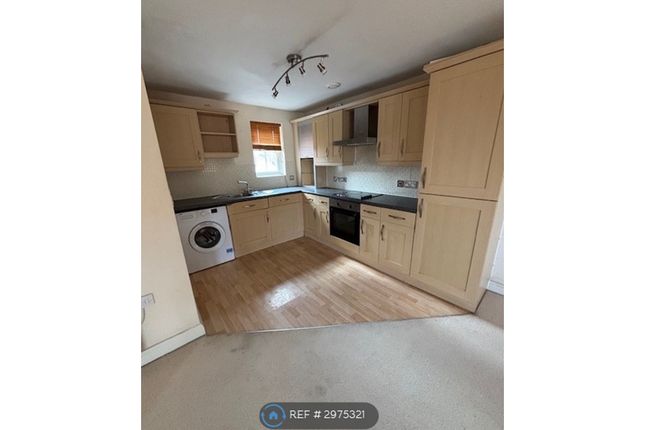 Harlow Crescent, Oxley Park, Milton Keynes photo 3