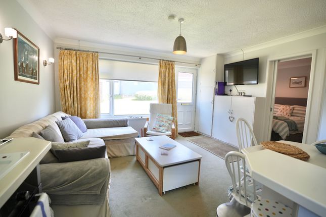 4 Royal Chalet Park Paston Road, Norwich photo 4