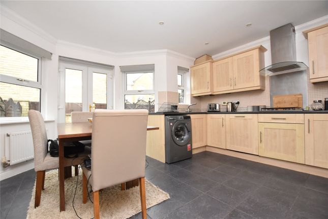 3, Cavendish Mews, Bradford photo 2
