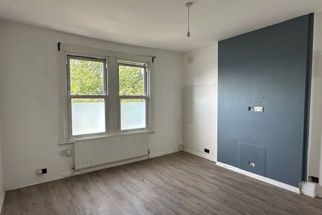 71B, Tankerville Road, London photo 3