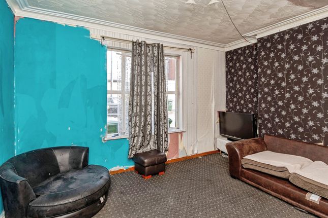 82, Thorpe Road, Walsall photo 3