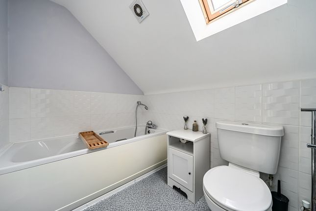 14, Ambrosia Walk, Gloucestershire photo 4