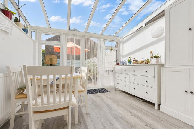 7, Twyford Drive, Lee-On-The-Solent photo 4