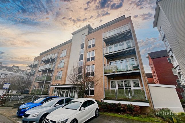 Flat for sale in James Weld Close, Southampton