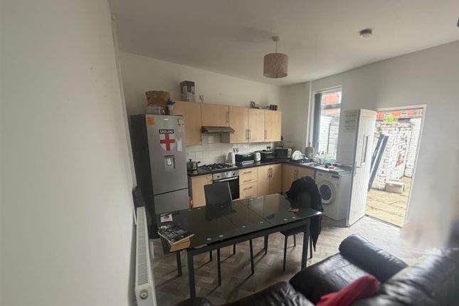 22, Eldon Street, Bolton photo 4
