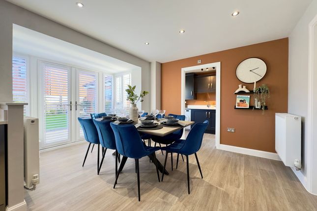 3 Surrey Grange, Wantage photo 3