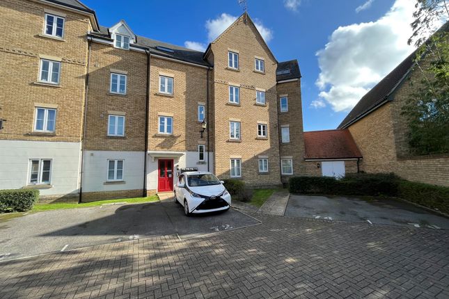 Flat for sale in Mansbrook Boulevard, Ipswich