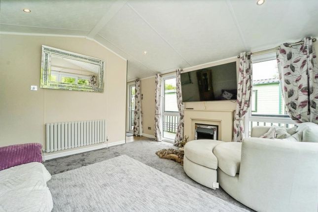 17  Borwick, South Lakeland Leisure Village, Warton photo 2
