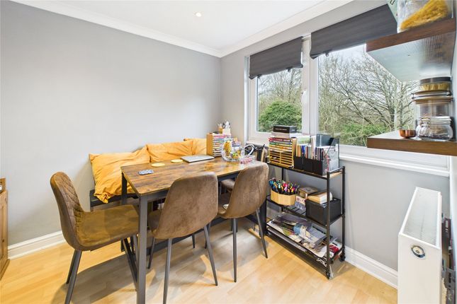 31A, Hillbrow, Reading photo 4