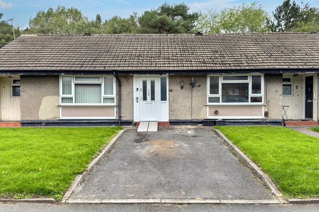 1-bed bungalow on 204, Broadway, Manchester, £125,000