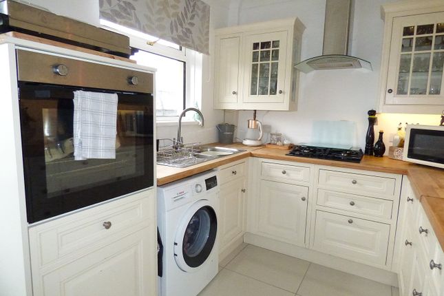 10, Venables Close, Swansea photo 3