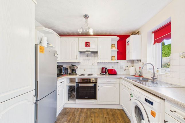 13, Heathlands, Swaffham photo 4