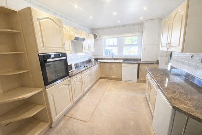 3, Greenlands Court, Whitley Bay photo 3