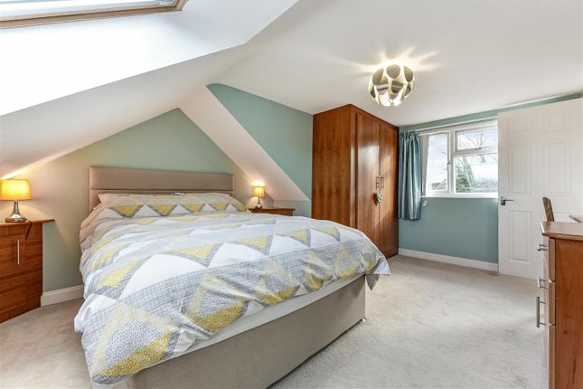 Property for sale in Rosslyn Close, North Baddesley, Hampshire