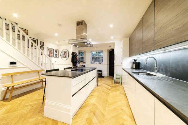 Brightgem Lodge, 114, Grosvenor Avenue, London photo 4